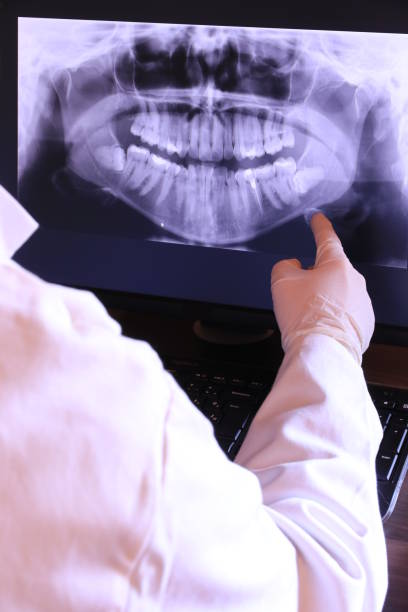 Best Holiday Emergency Dentist in El Paso, IL