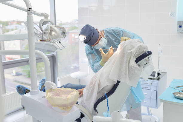 Best Emergency Dentist for Knocked-Out Tooth in El Paso, IL